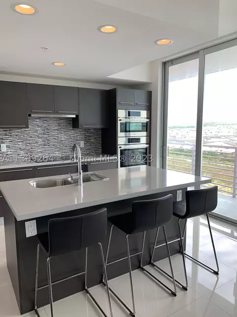 7875 NW 107th Ave #612, Doral, FL 33178