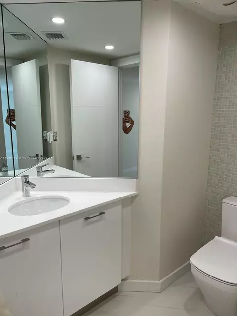 Undisclosed, Surfside, FL 33154 photo 12