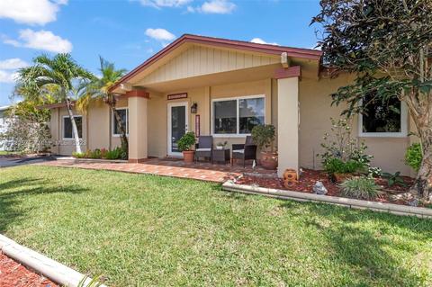 14871 SW 71st St, Miami, FL 33193