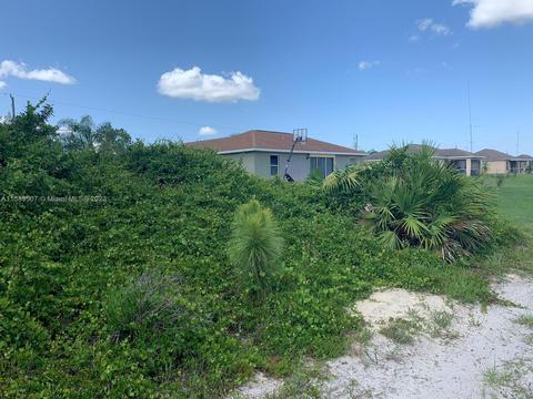3423 17th St, Lehigh Acres, FL 33971