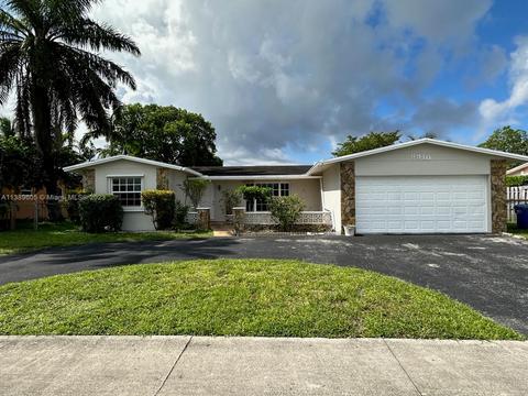 8910 NW 23rd St, Pembroke Pines, FL 33024