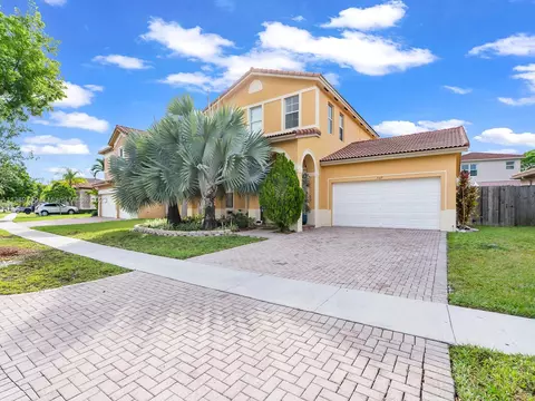 2109 NE 38th Rd, Homestead, FL 33033
