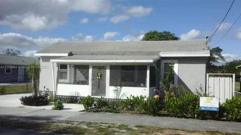 8457 SE Begonia Way, Hobe Sound, FL 33455