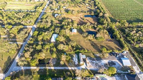 2425 Evans Rd, Labelle, FL 33935 photo 6