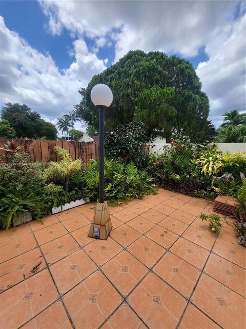 5834 SW 144th Cir Pl, Miami, FL 33183