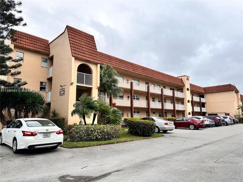 8950 Sunrise Lakes Blvd #208, Sunrise, FL 33322
