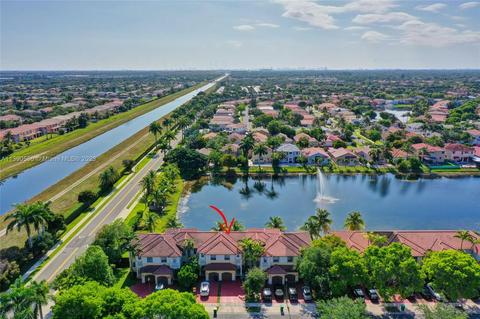 4919 SW 135th Ave, Miramar, FL 33027