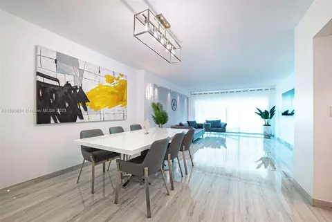 300 Bayview Dr #1207, Sunny Isles Beach, FL 33160