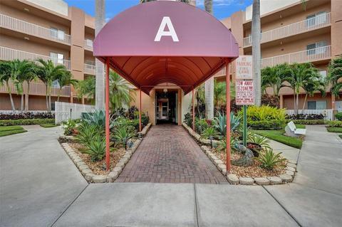 7715 SW Yardley Dr #209, Tamarac, FL 33321