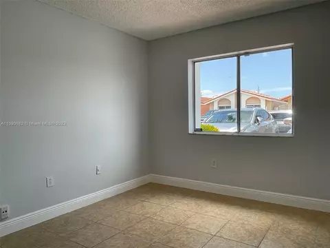 2852 W 75th St, Hialeah, FL 33018 photo 8
