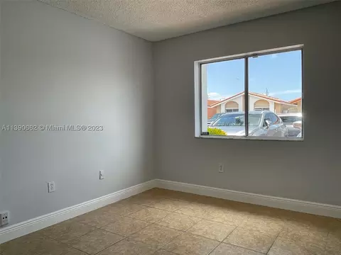 2852 W 75th St, Hialeah, FL 33018 photo 8