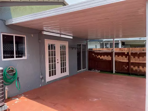 2852 W 75th St, Hialeah, FL 33018 photo 15