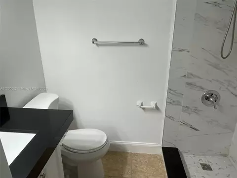 2852 W 75th St, Hialeah, FL 33018 photo 12