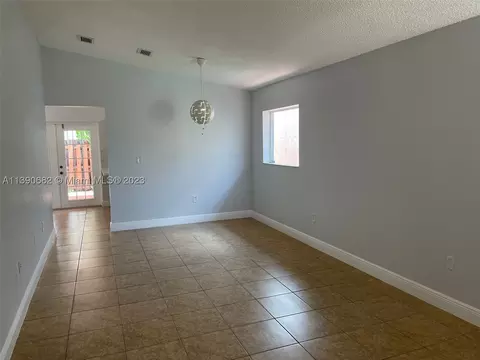 2852 W 75th St, Hialeah, FL 33018 photo 3