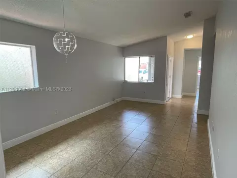 2852 W 75th St, Hialeah, FL 33018 photo 4