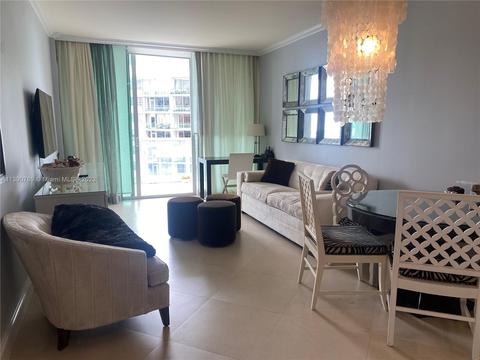 218 SE 14th St #1007, Miami, FL 33131