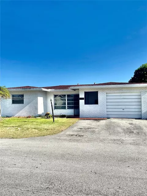 1150 NW 49th St, Pompano Beach, FL 33064