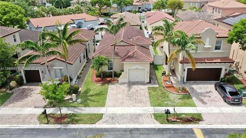 1048 NE 40th Rd, Homestead, FL 33033
