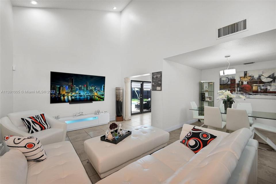  4353 SW 147th Ct, Miami, FL 33185 photo 9