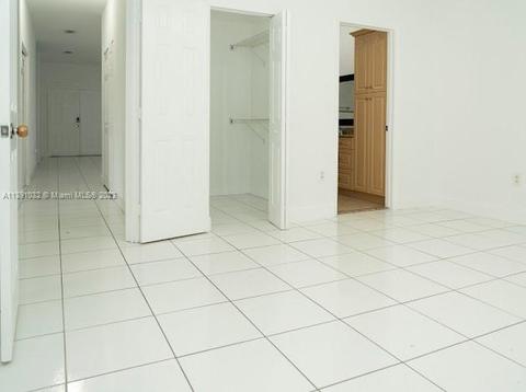 6994 W 5th Ave, Hialeah, FL 33014 photo 39