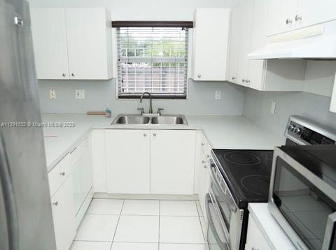 6994 W 5th Ave, Hialeah, FL 33014 photo 25