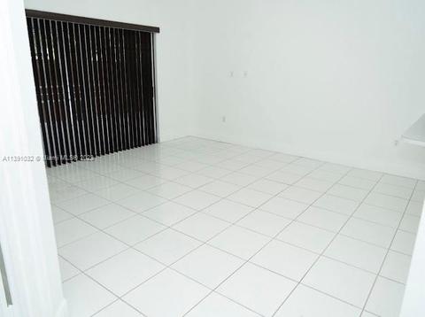 6994 W 5th Ave, Hialeah, FL 33014 photo 32