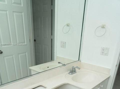6994 W 5th Ave, Hialeah, FL 33014 photo 19