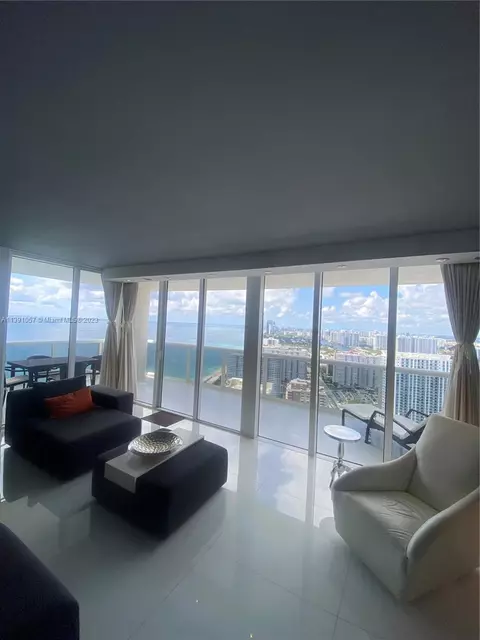 1850 S Ocean Dr #4105, Hallandale Beach, FL 33009