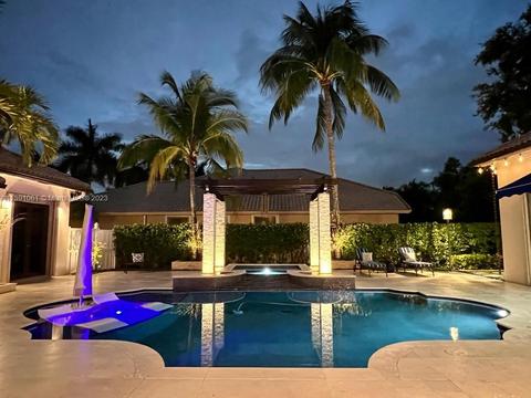1920 NW 137th Way, Pembroke Pines, FL 33028