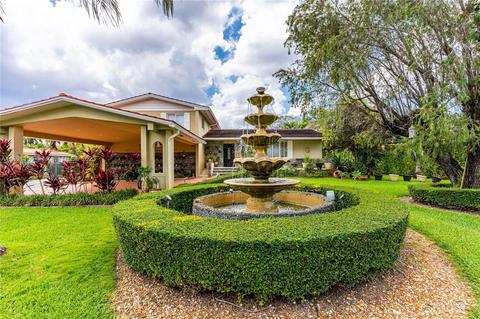 300 SW 124th Ave, Miami, FL 33184