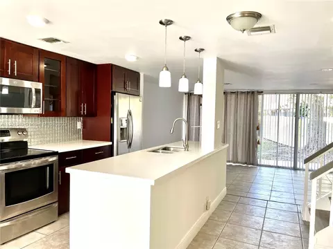 848 NW 81st Ave #5, Plantation, FL 33324