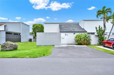2221 SW 122nd Ct #2221, Miami, FL 33175