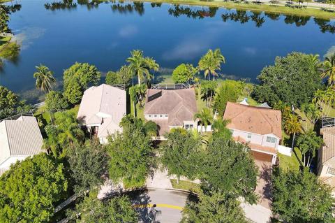 1128 NW 133rd Ave, Pembroke Pines, FL 33028