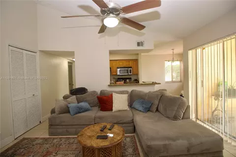 5672 Rock Island Rd #265, Tamarac, FL 33319