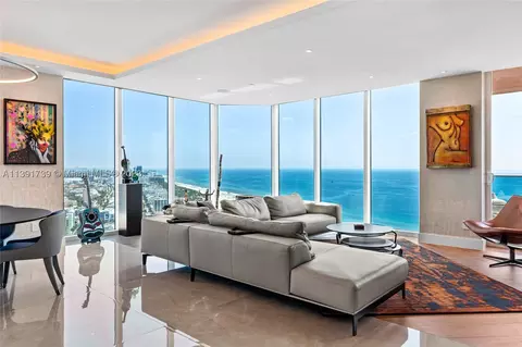 300 S Pointe Dr #3805, Miami Beach, FL 33139