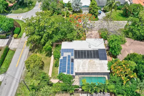 1420 SW 13th St, Fort Lauderdale, FL 33312