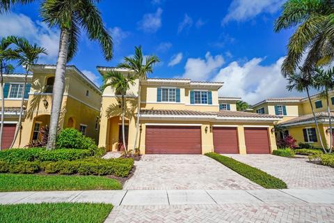 331 Chambord Ter #28, Palm Beach Gardens, FL 33410