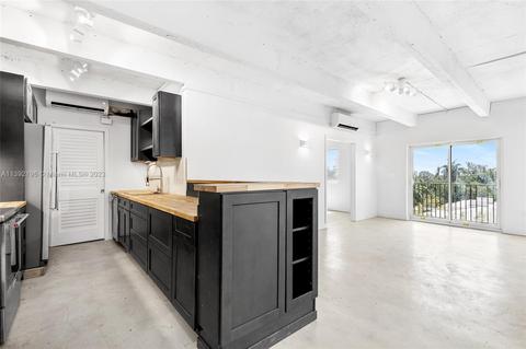 860 NE 78th St #504, Miami, FL 33138
