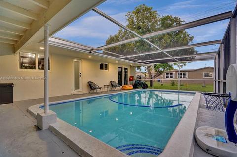 1191 NW 179th St, Miami Gardens, FL 33169