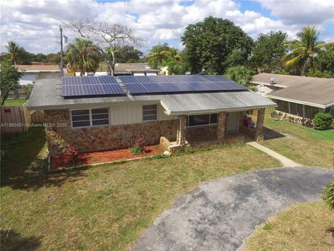 2648 Alcazar Dr, Miramar, FL 33023