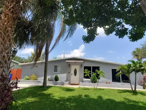 1008 E River Dr, Margate, FL 33063