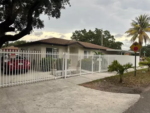 3175 NW 43rd St, Miami, FL 33142