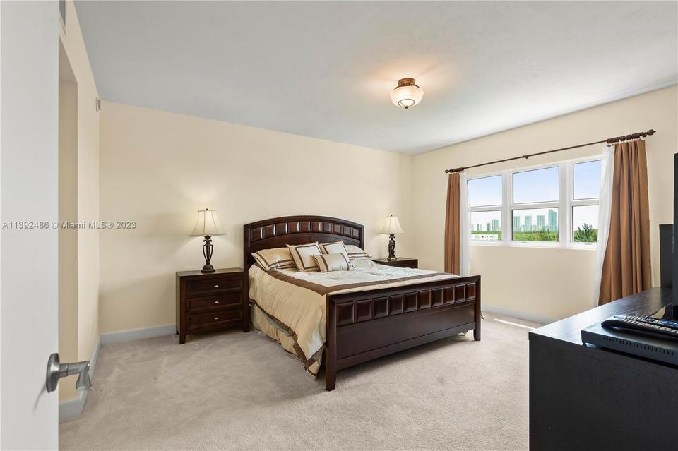  15051 Royal Oaks Ln #904, North Miami, FL 33181 photo 15