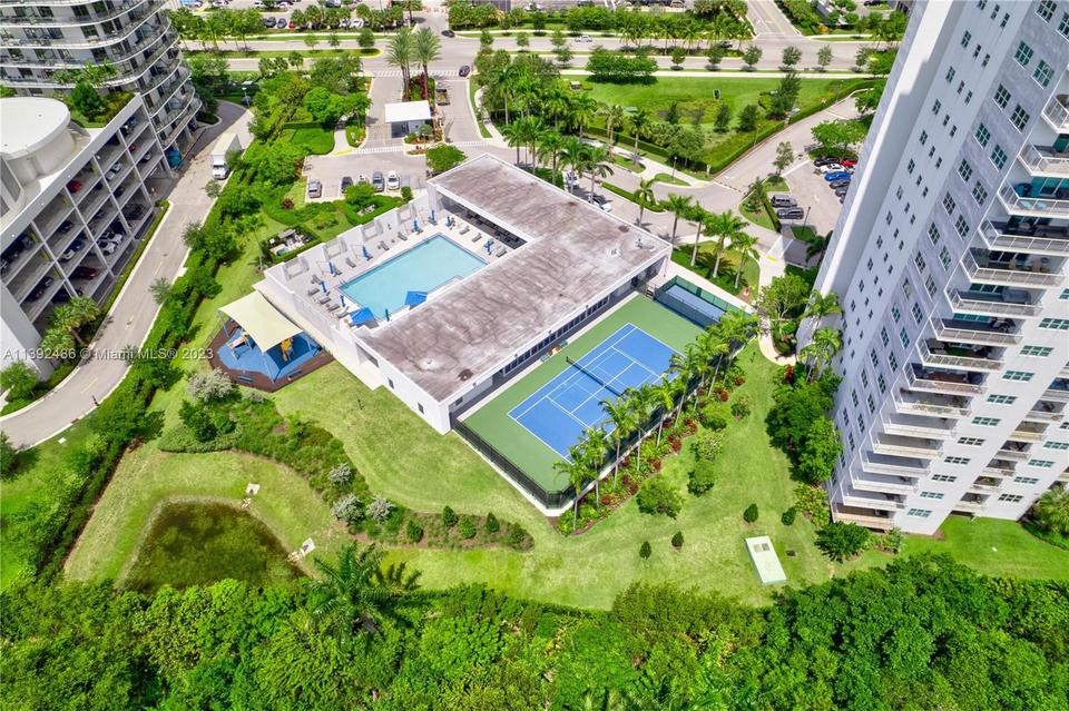  15051 Royal Oaks Ln #904, North Miami, FL 33181 photo 28