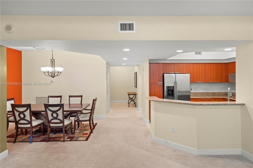  15051 Royal Oaks Ln #904, North Miami, FL 33181 photo 10
