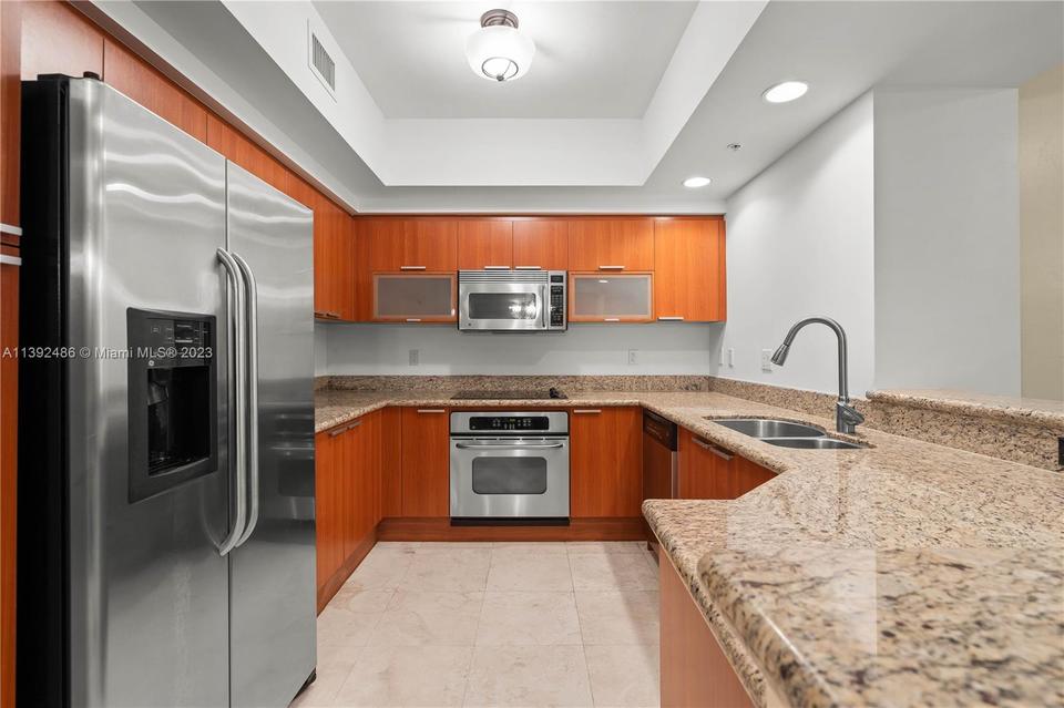  15051 Royal Oaks Ln #904, North Miami, FL 33181 photo 13