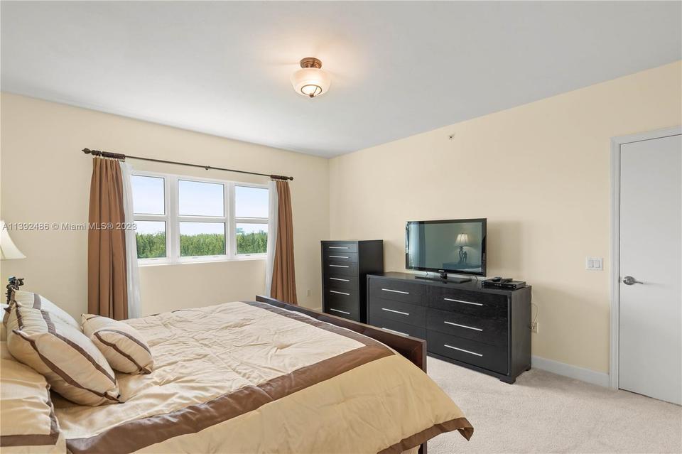  15051 Royal Oaks Ln #904, North Miami, FL 33181 photo 21