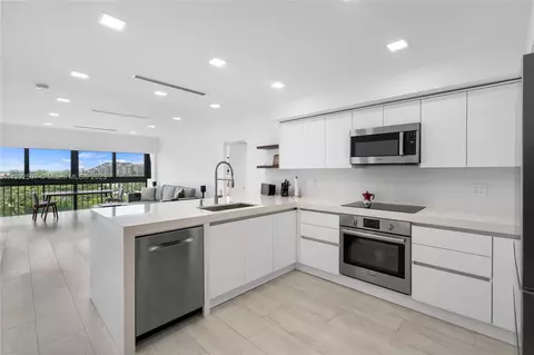 575 Crandon Blvd #807, Key Biscayne, FL 33149