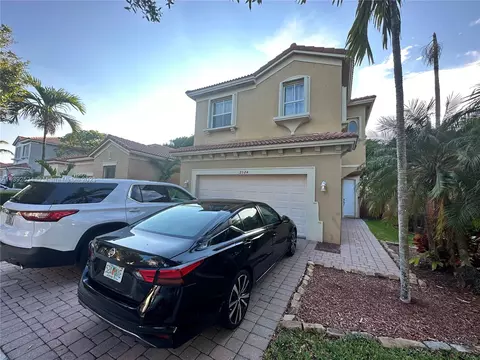 2324 NE 37th Ter, Homestead, FL 33033