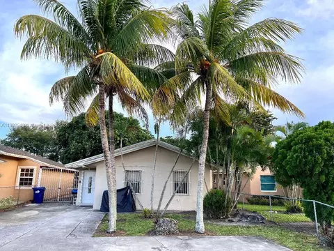 3626 NW 188th St, Miami Gardens, FL 33056